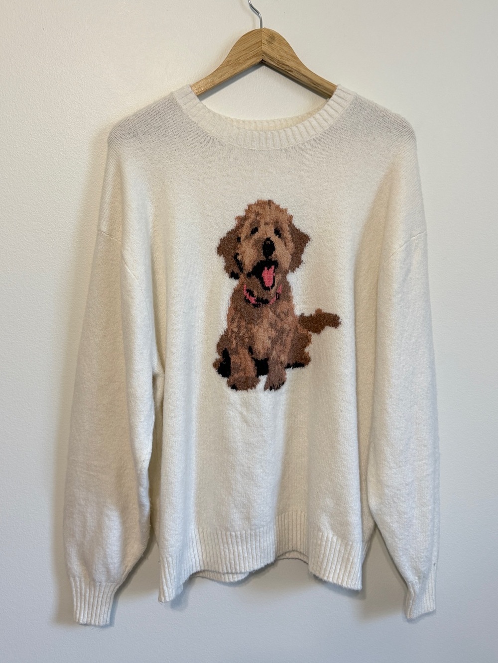 Hollister White Crewneck Sweater with Brown Puppy Super Soft - Picture 2 of 5